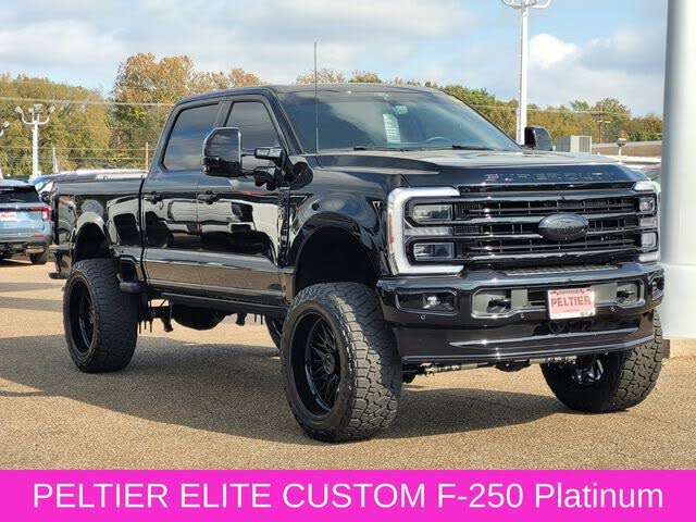 2026 Ford F-250 Super Duty Platinum Crew Cab 4WD