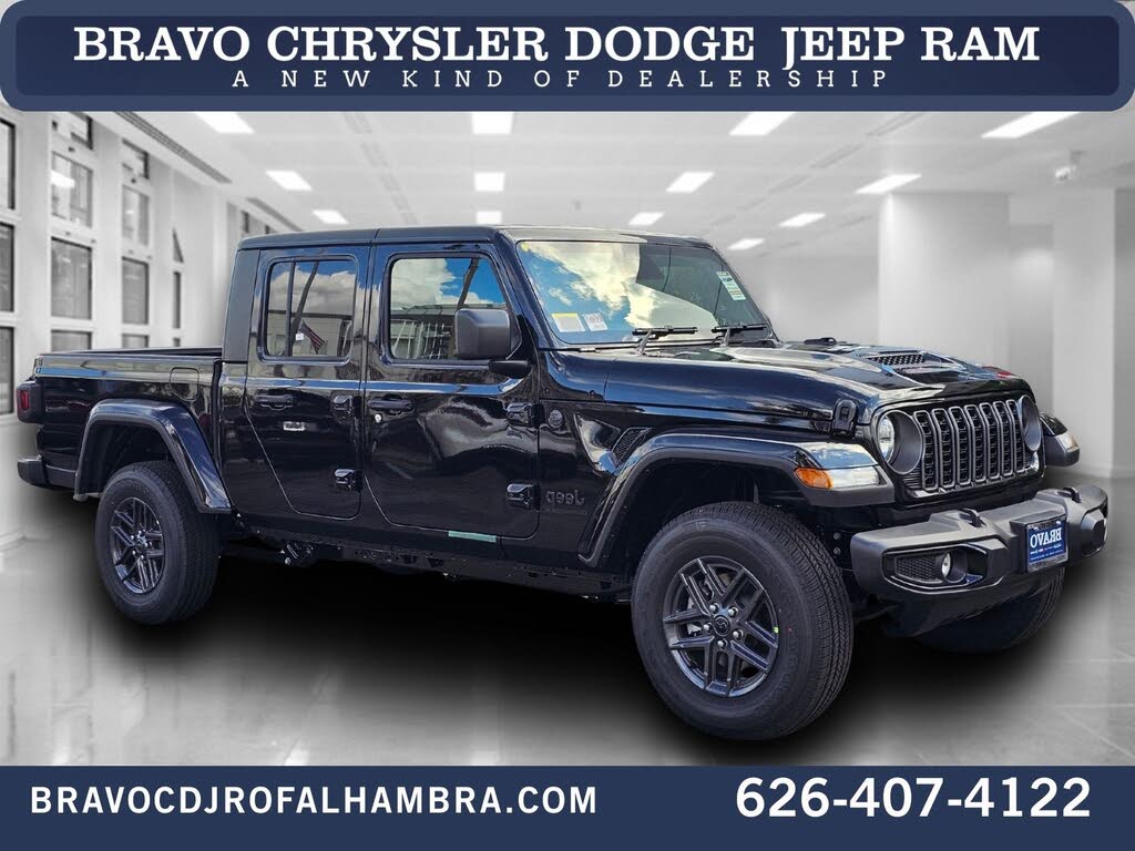 2026 Jeep Gladiator Sport S Crew Cab 4WD