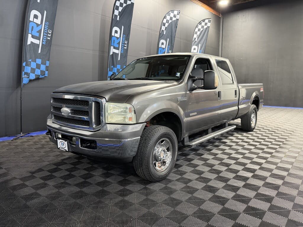 2005 Ford F-250 Super Duty XLT Crew Cab 4WD