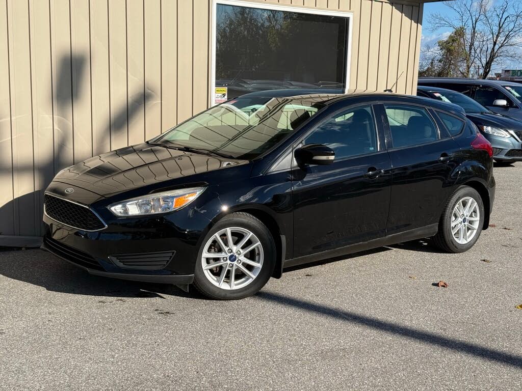 2017 Ford Focus SE Hatchback