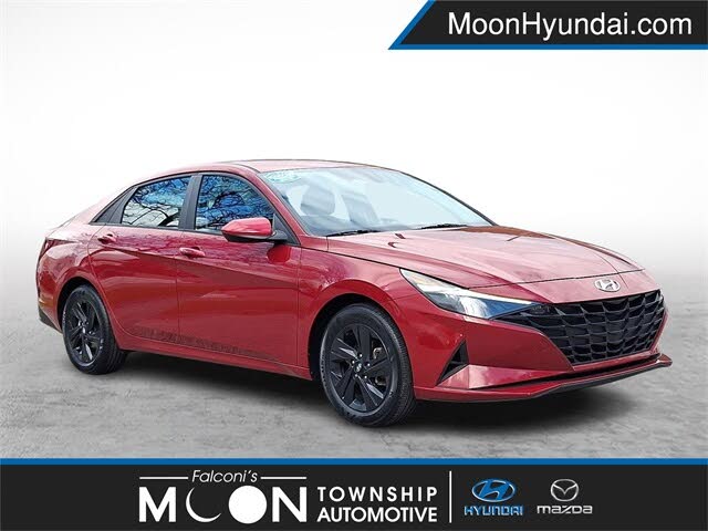2023 Hyundai Elantra SEL FWD