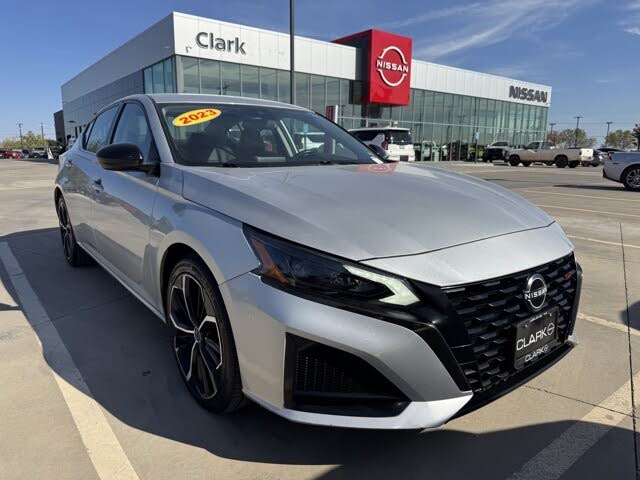 2023 Nissan Altima 2.5 SR FWD