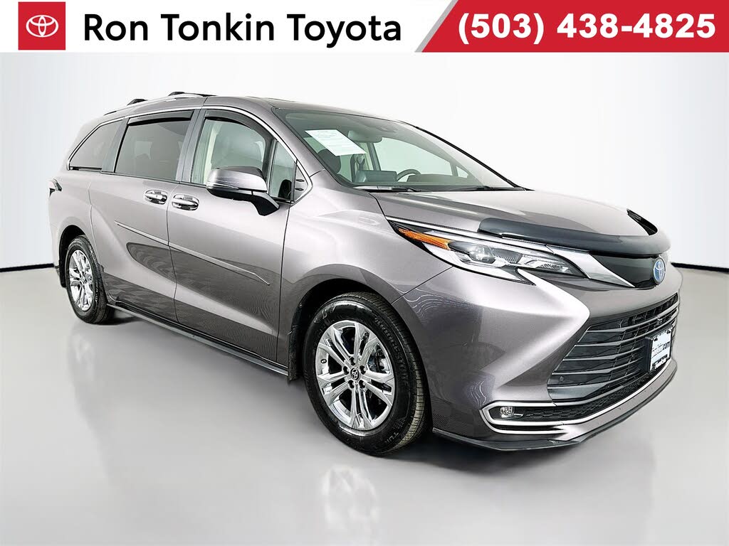 2023 Toyota Sienna Platinum 7-Passenger AWD