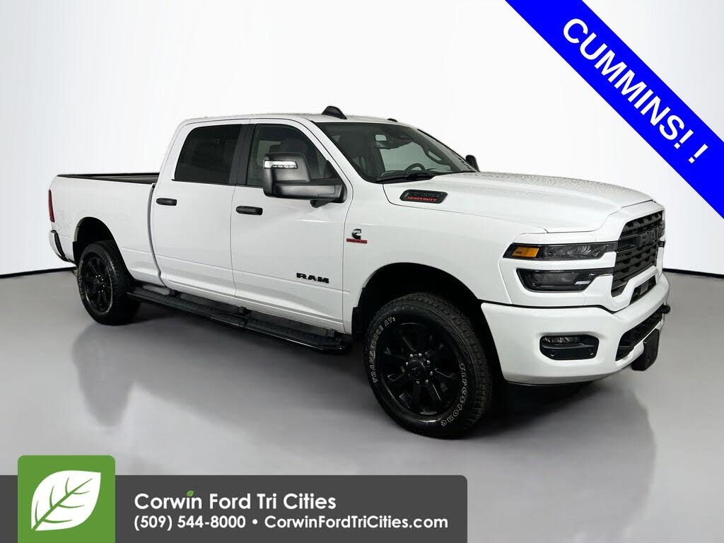 2025 RAM 3500 Big Horn Crew Cab 4WD
