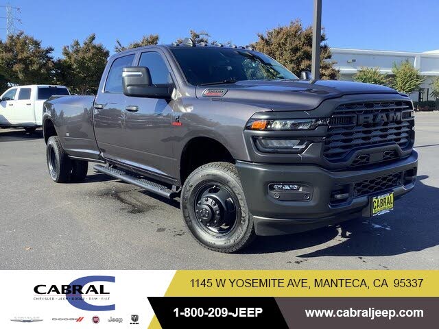 2026 RAM 3500 Tradesman Crew Cab LB DRW 4WD