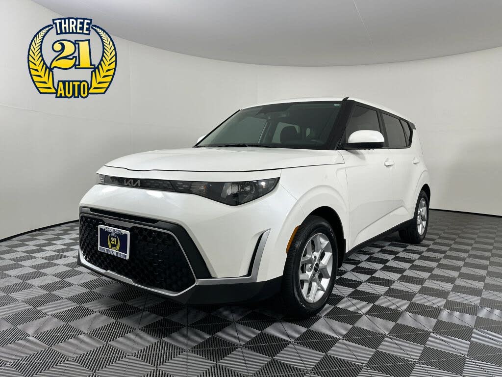 2023 Kia Soul LX FWD