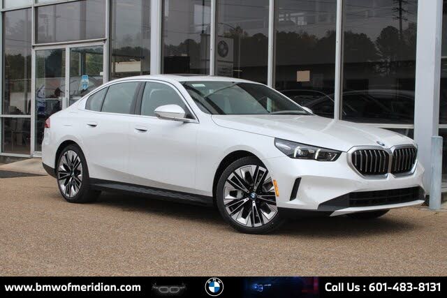 2026 BMW 5 Series 530i RWD