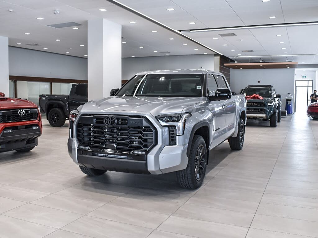 Toyota Tundra Limited CrewMax Cab 4WD 2026