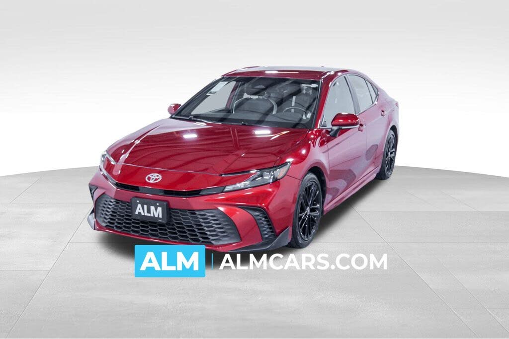 2025 Toyota Camry SE FWD