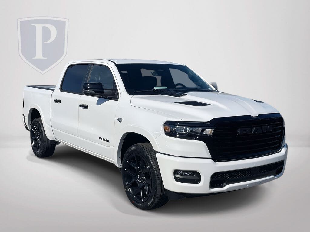 2026 RAM 1500 Laramie Crew Cab 4WD