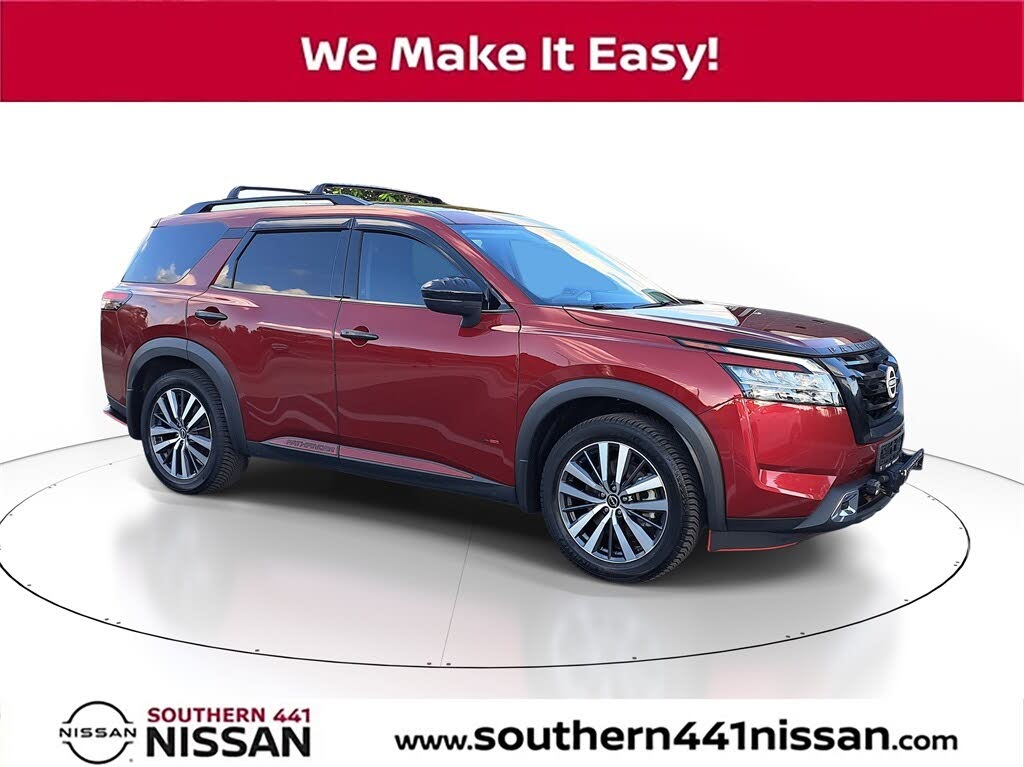 2022 Nissan Pathfinder SV FWD