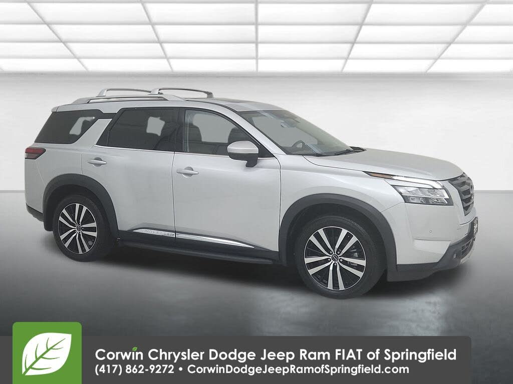 2023 Nissan Pathfinder Platinum 4WD