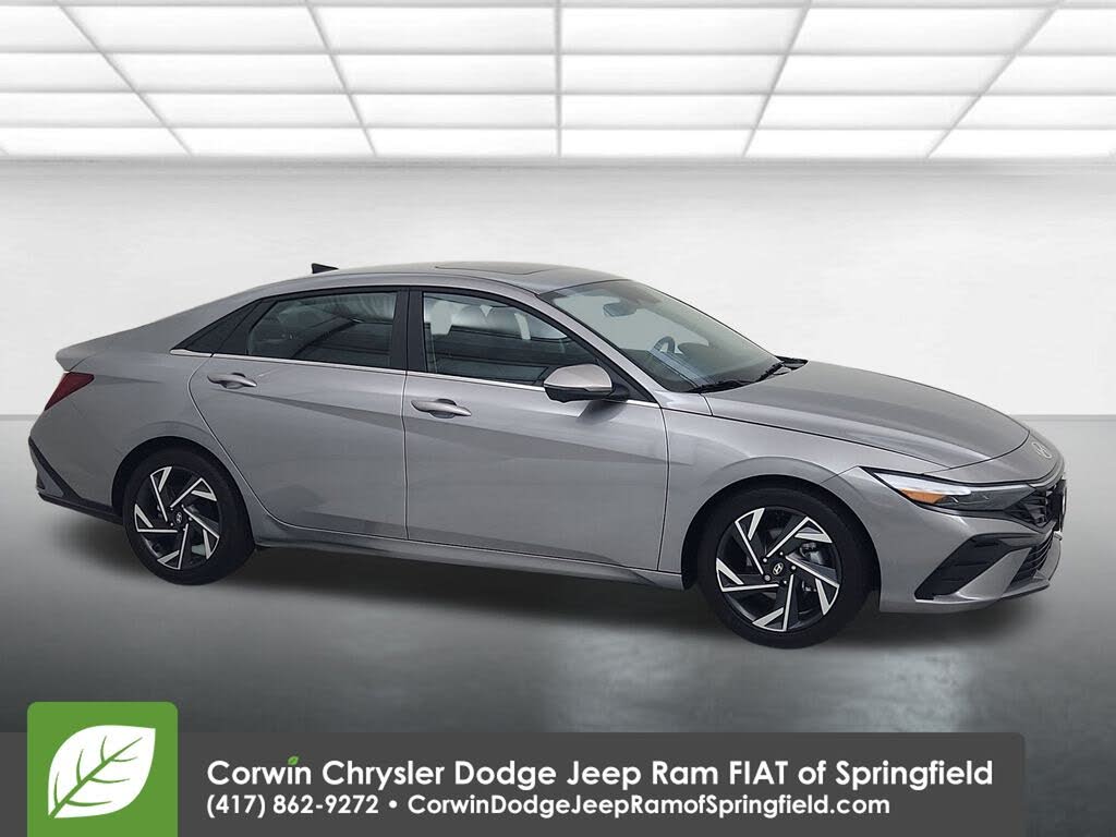 2024 Hyundai Elantra Limited FWD