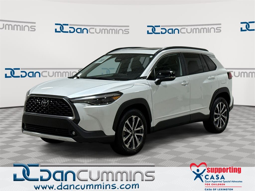 2025 Toyota Corolla Cross XLE FWD