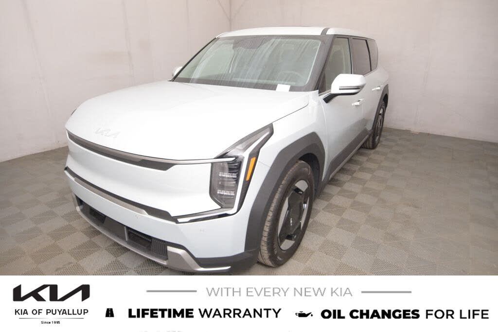 2026 Kia EV9 Light Long Range RWD