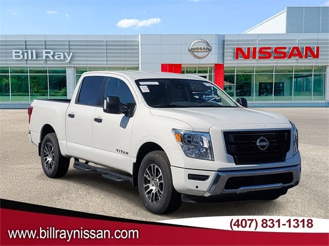 2024 Nissan Titan SV Crew Cab 4WD