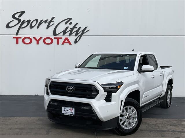 2025 Toyota Tacoma SR5 Double Cab 4WD