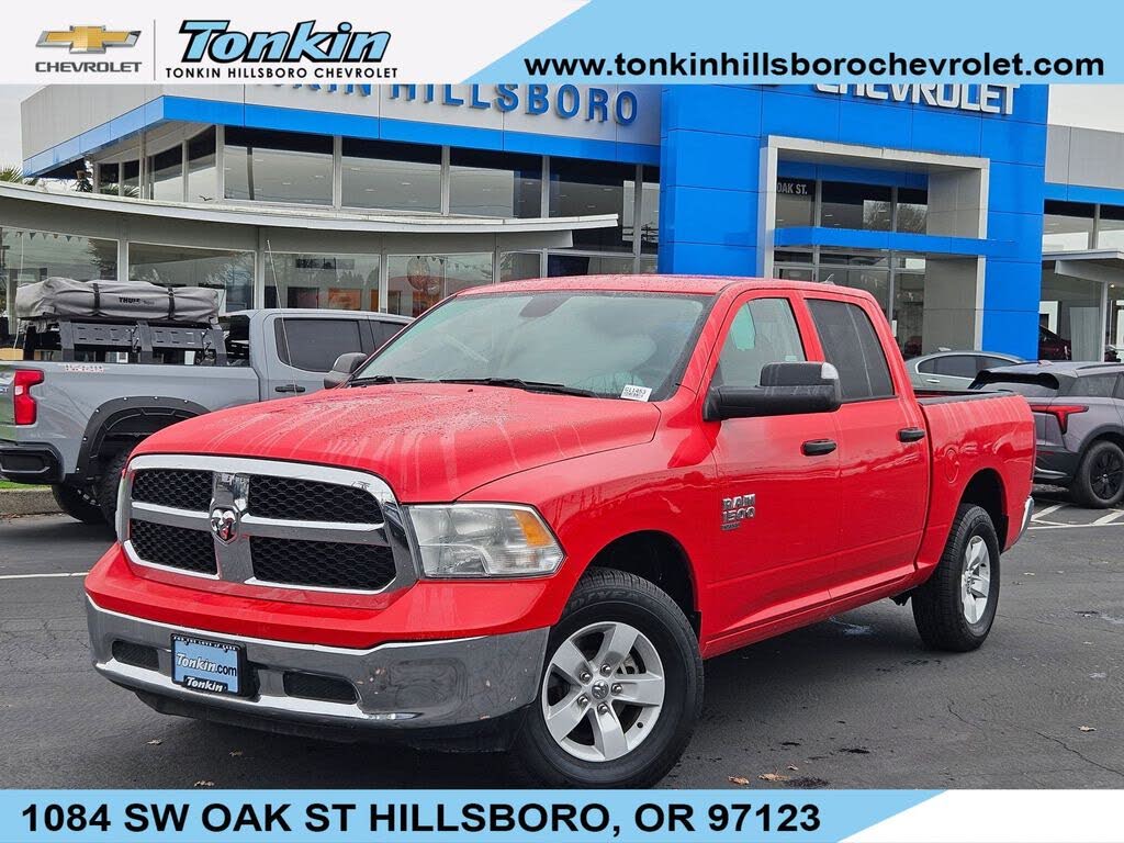 2023 RAM 1500 Classic SLT Crew Cab 4WD
