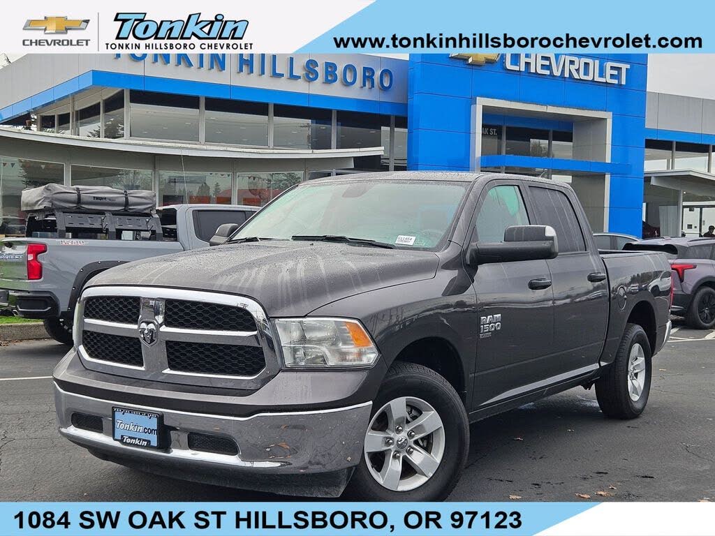 2023 RAM 1500 Classic SLT Crew Cab 4WD
