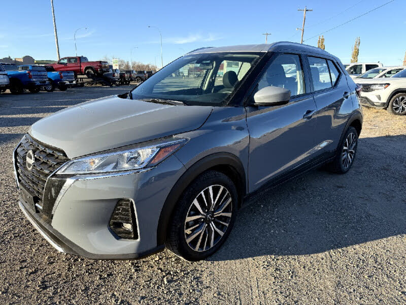 Nissan Kicks SV FWD 2024