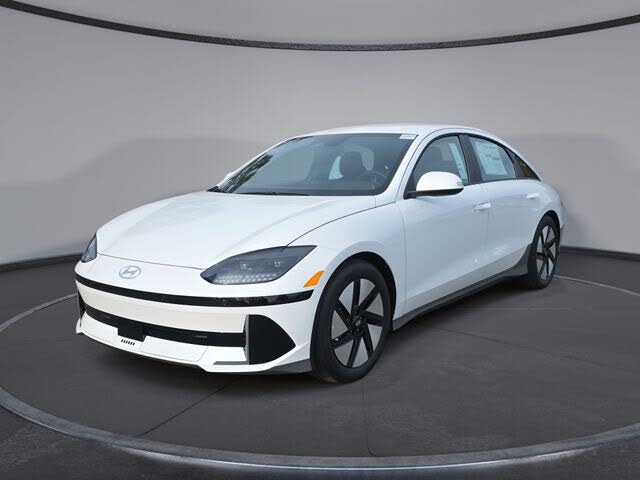 2025 Hyundai Ioniq 6 SE RWD