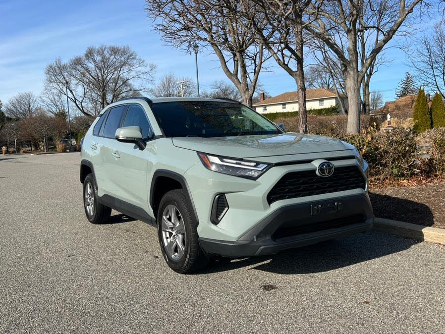 2022 Toyota RAV4 XLE AWD