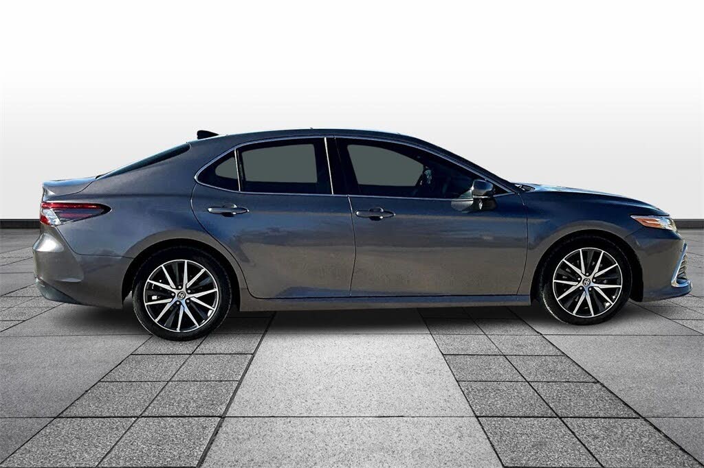 2023 Toyota Camry XLE V6 FWD