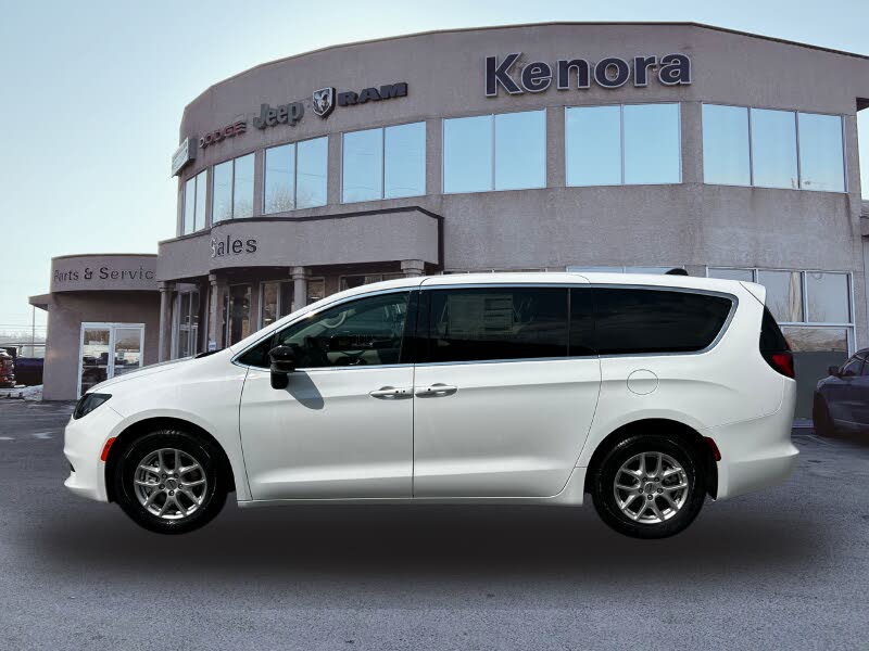 2024 Chrysler Grand Caravan SXT FWD