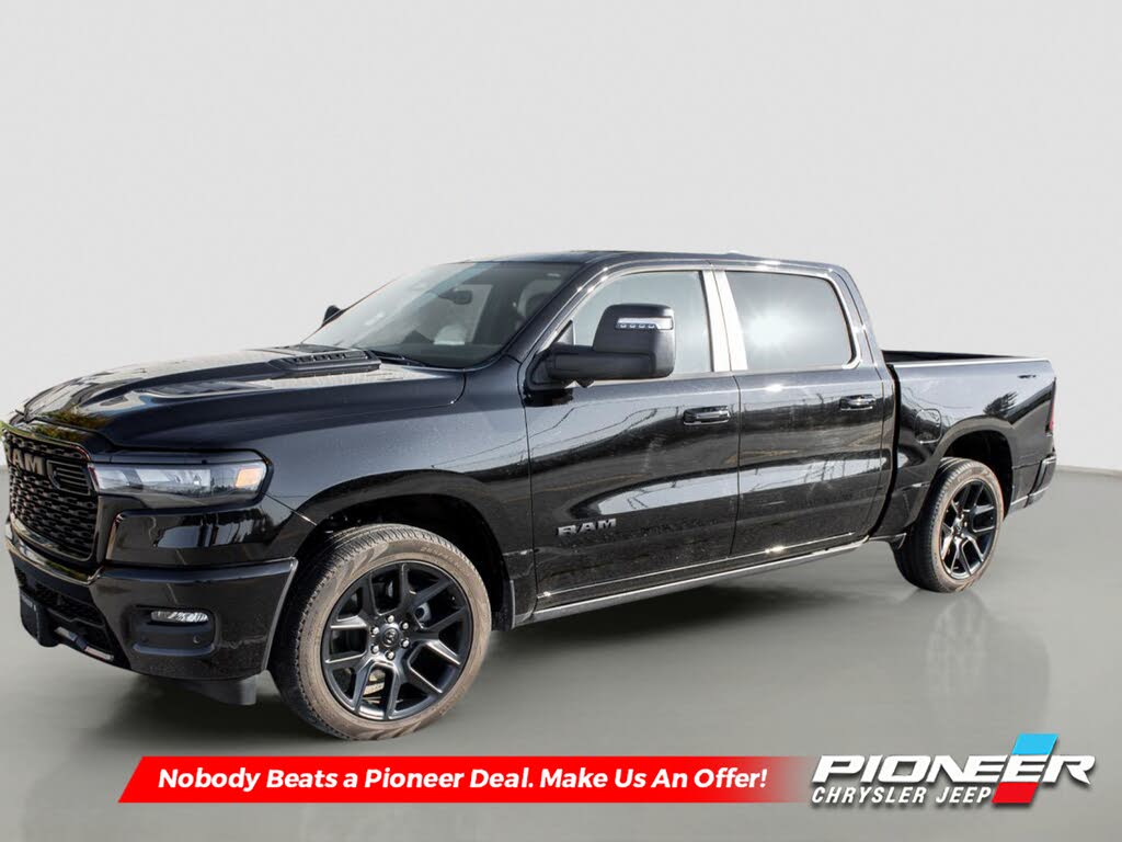 RAM 1500 Sport Crew Cab 4WD 2025