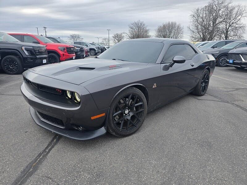 2015 Dodge Challenger R/T Scat Pack RWD