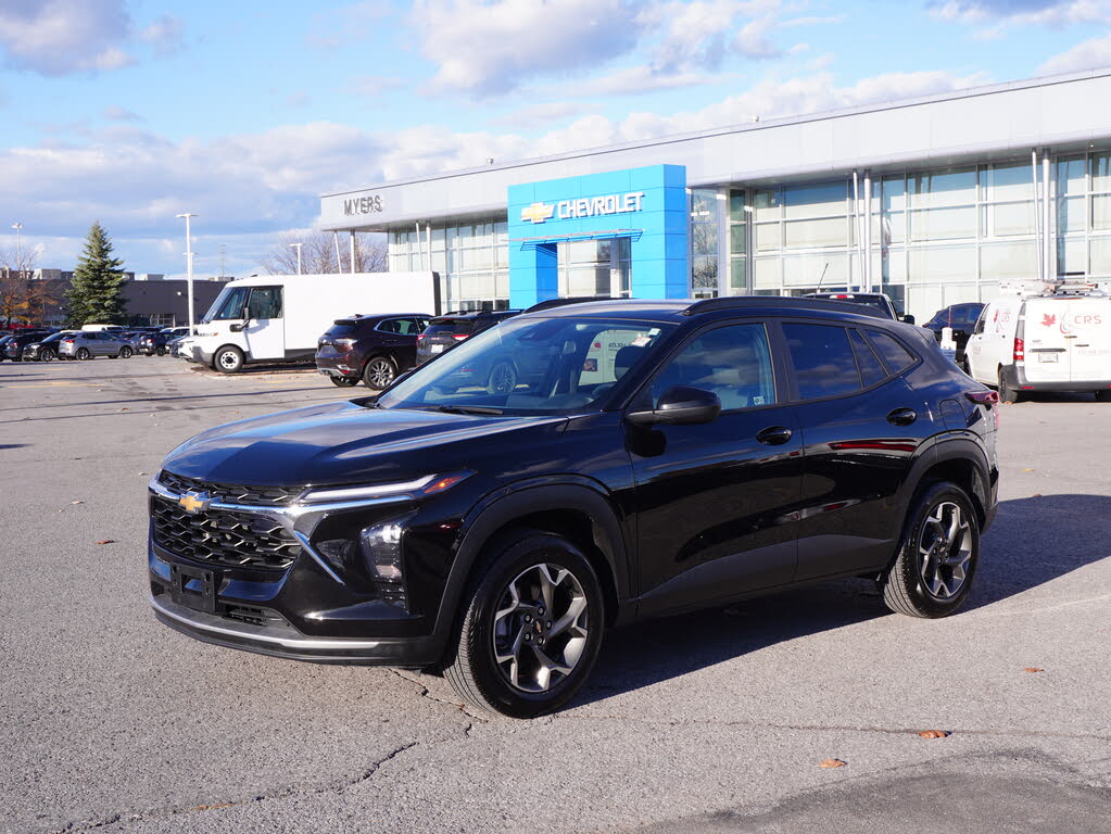 2025 Chevrolet Trax LT FWD