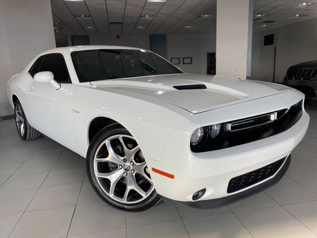 2015 Dodge Challenger SXT Plus RWD