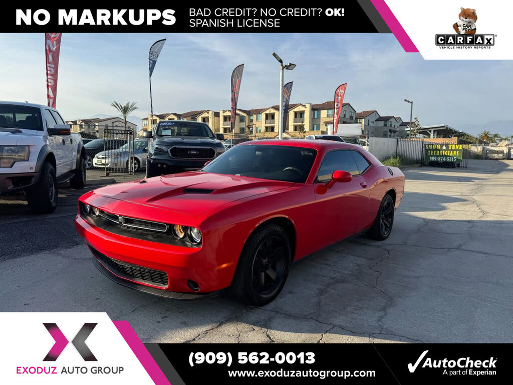 2016 Dodge Challenger SXT RWD