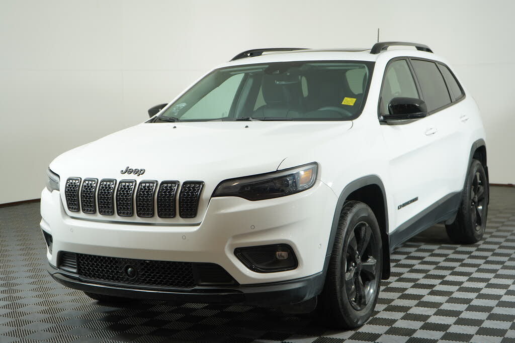 2023 Jeep Cherokee Altitude 4WD