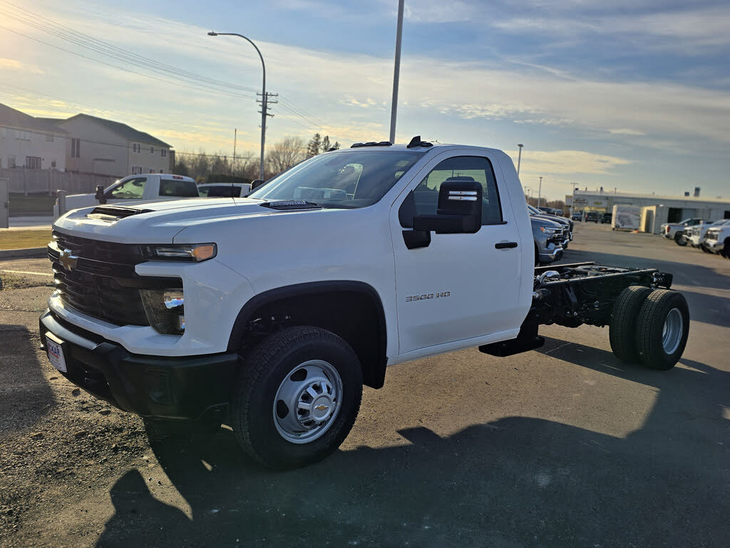2026 Chevrolet Silverado 3500HD Work Truck Regular Cab LB 4WD