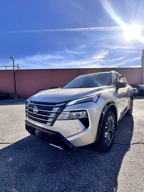 2024 Nissan Rogue Platinum FWD