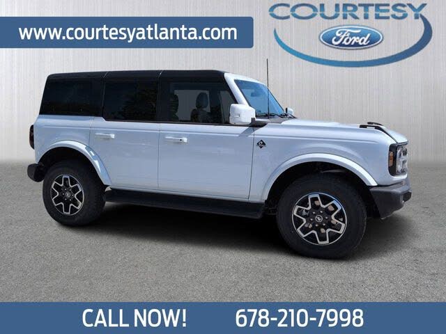 2025 Ford Bronco Outer Banks 4-Door 4WD