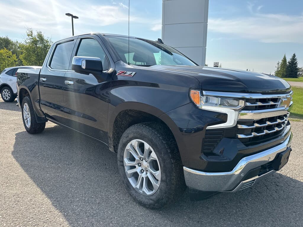 2022 Chevrolet Silverado 1500 LTZ Crew Cab 4WD
