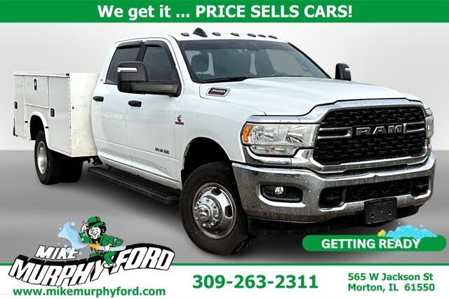 2024 RAM 3500 Chassis SLT Crew Cab LB DRW 4WD