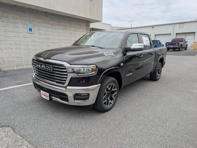2026 RAM 1500 Laramie Crew Cab 4WD