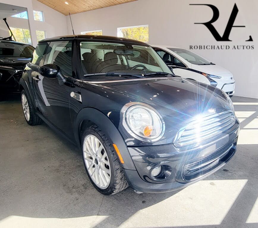 2013 MINI Cooper Hatchback FWD