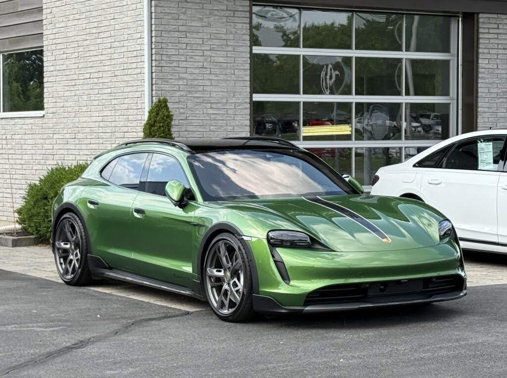 2022 Porsche Taycan 4S Cross Turismo Wagon AWD