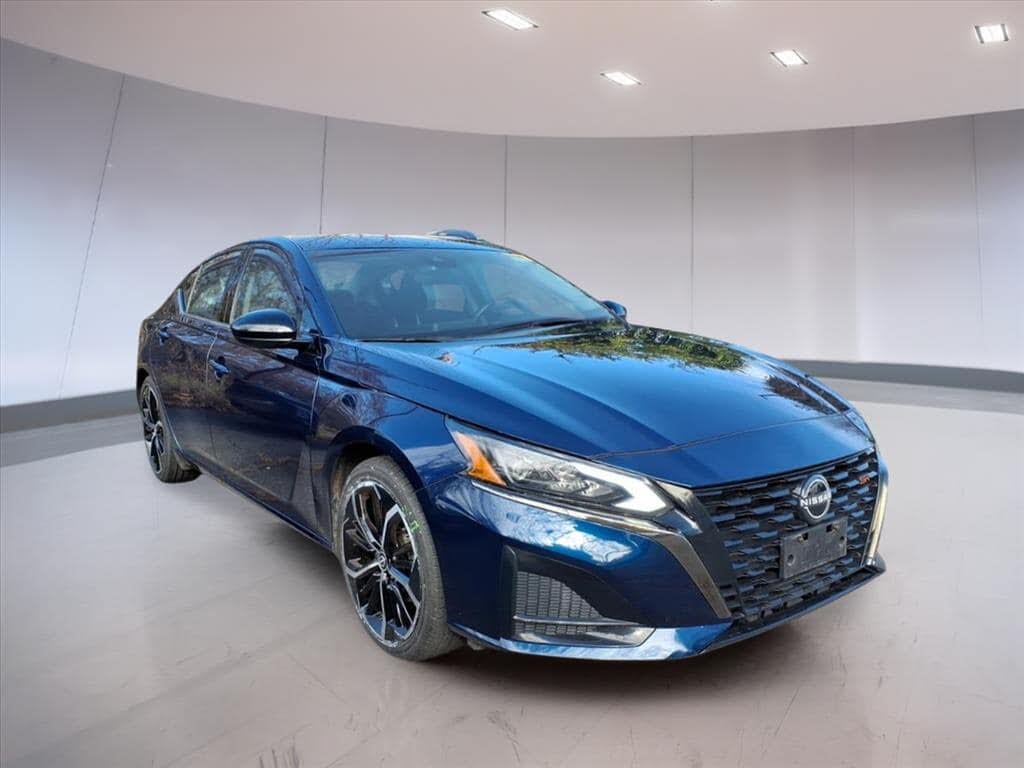 2023 Nissan Altima 2.5 SR FWD