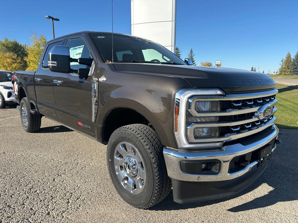 2025 Ford F-350 Super Duty Lariat Crew Cab 4WD
