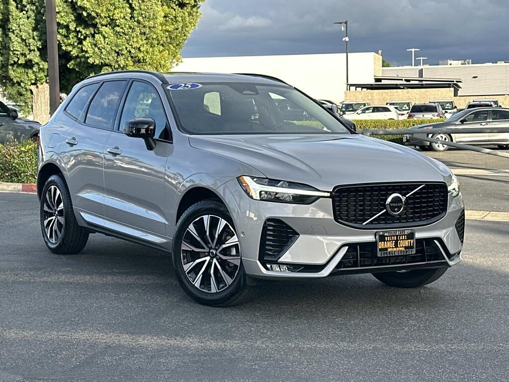 2025 Volvo XC60 B5 Plus Dark Theme AWD