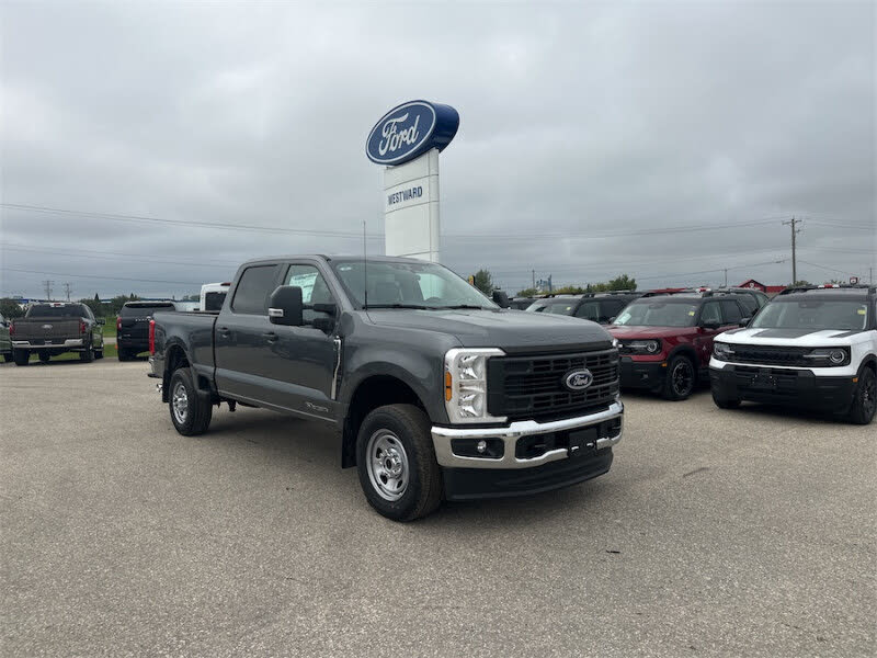 2026 Ford F-350 Super Duty XL Crew Cab 4WD