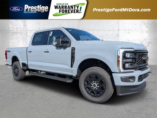 2026 Ford F-350 Super Duty Lariat Crew Cab 4WD