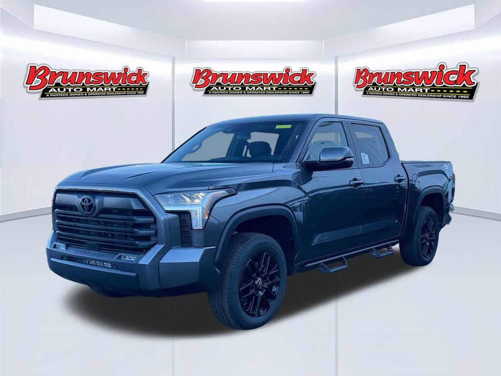 2026 Toyota Tundra SR5 CrewMax Cab 4WD