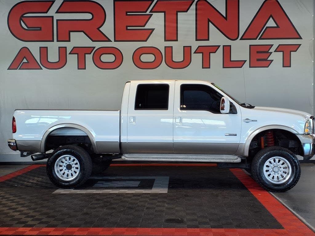 2005 Ford F-250 Super Duty Lariat Crew Cab 4WD