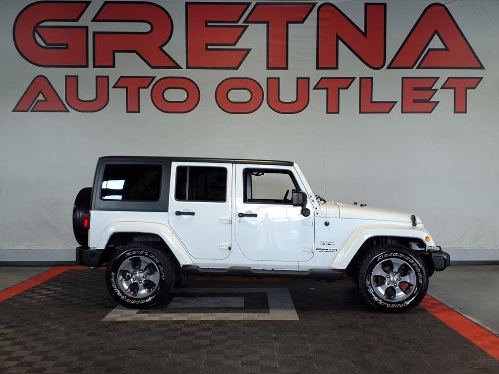 2016 Jeep Wrangler Unlimited Sahara 4WD
